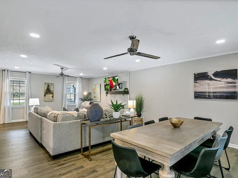 65 Juliana Dr — Photo 3