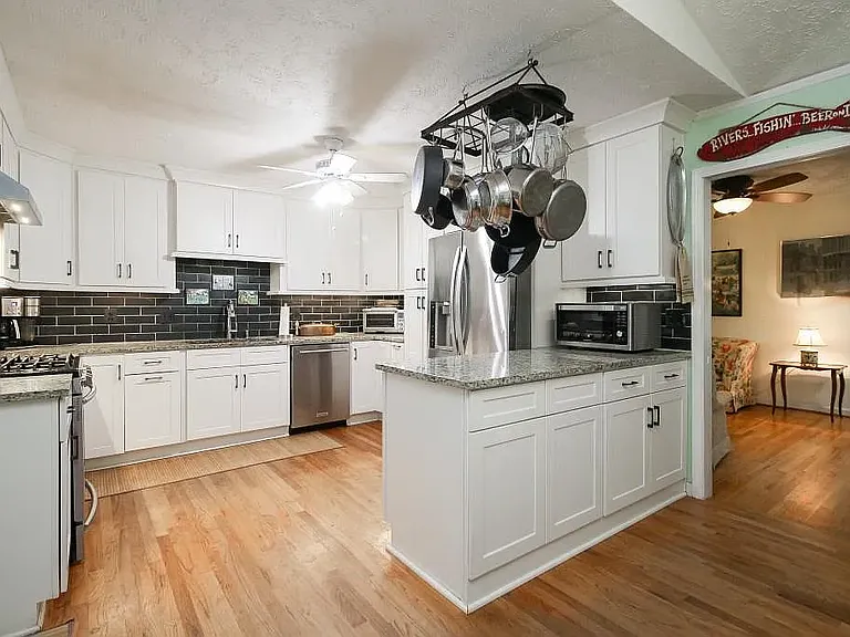 2543 Lake Flair Ct NE — Photo 5