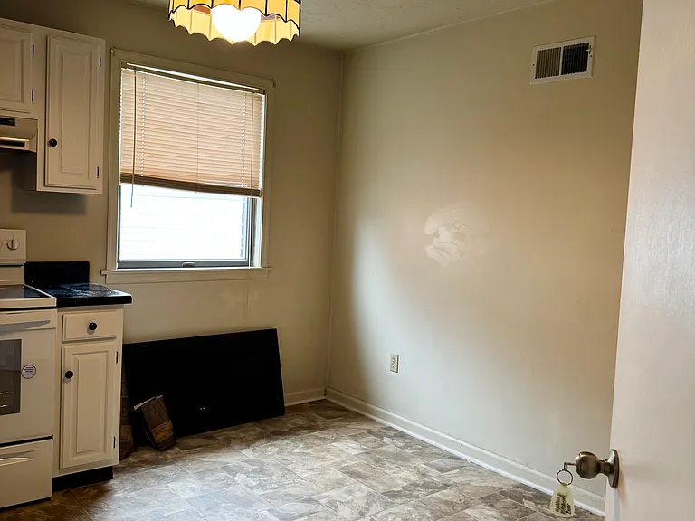 1230 Mount Rose Ave #2 — Photo 9