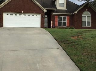 26 Brownstone Ct, Elmore, AL 36025