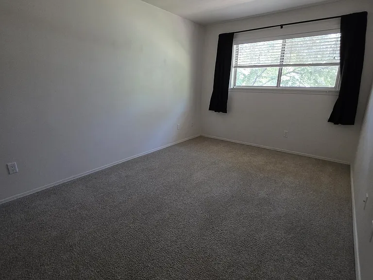 2601 E Jeffrey Loop — Photo 11