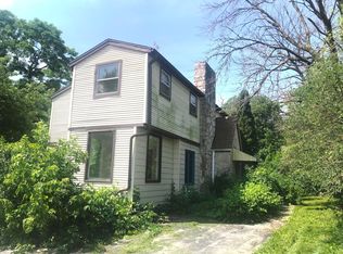 S37W27145 Genesee Rd, Waukesha, WI 53189