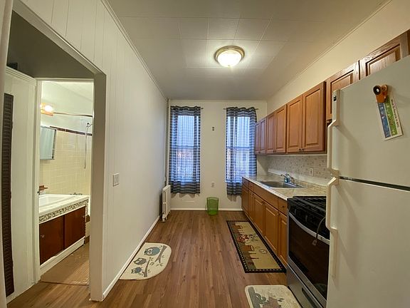 2nd image of 34-48 42nd St #1B
