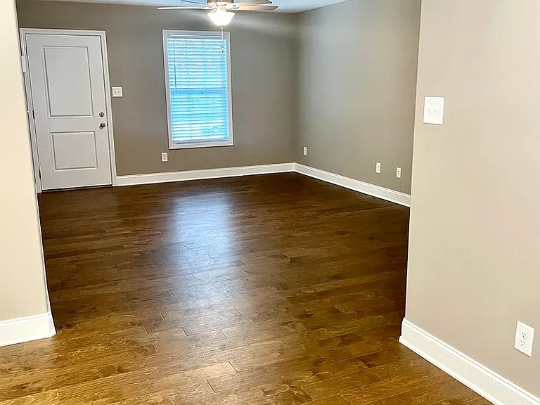5547 Berkley Landing Ln — Photo 9