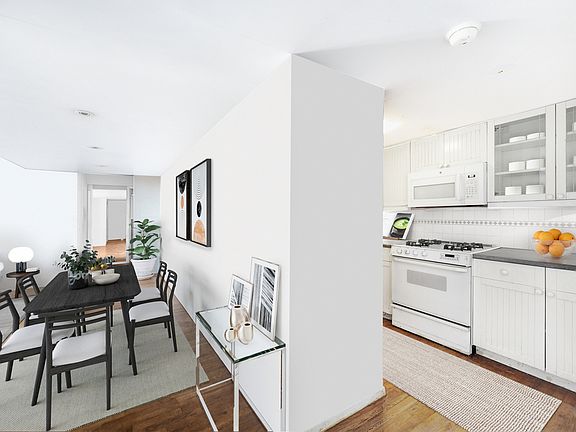 3rd image of 250 Mercer St APT B1601