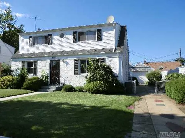 1588 Woodstock St, Elmont, NY 11003