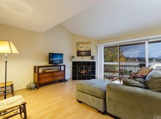 725 Warwick Ave, Thousand Oaks, CA 91360