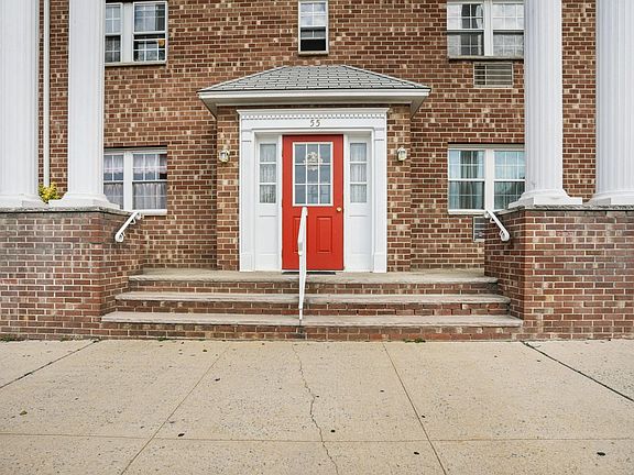 2nd image of 55 W 1st St APT C6