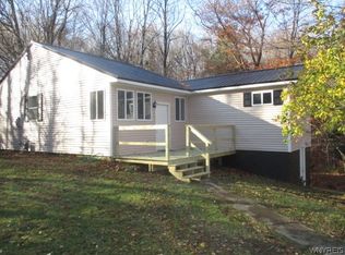 11378 Partridge Rd, Holland, NY 14080