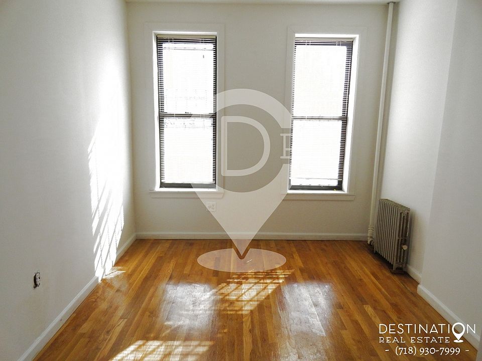 14x10.5 Bedroom