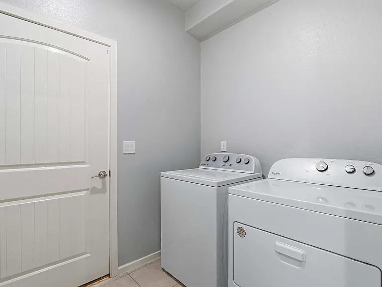 11500 Summer Dr #B — Photo 11