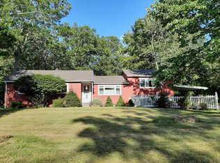 272 Oak Ln, Cresco, PA 18326