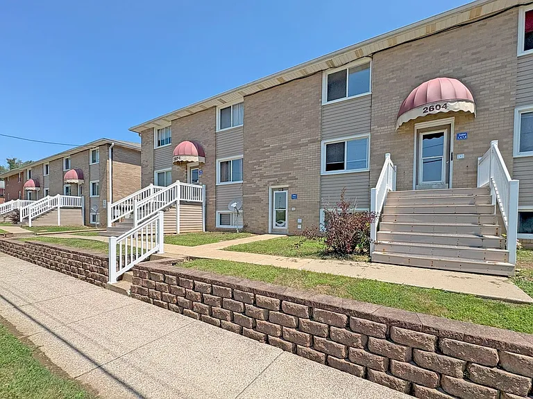 Regency Apartments of Canton — Photo 16