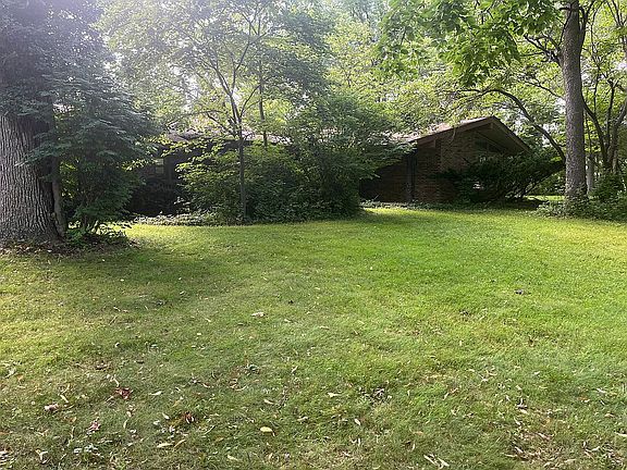 2nd image of 3135 Turpin Rd