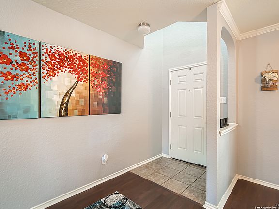 5th image of 630 DIANA DR