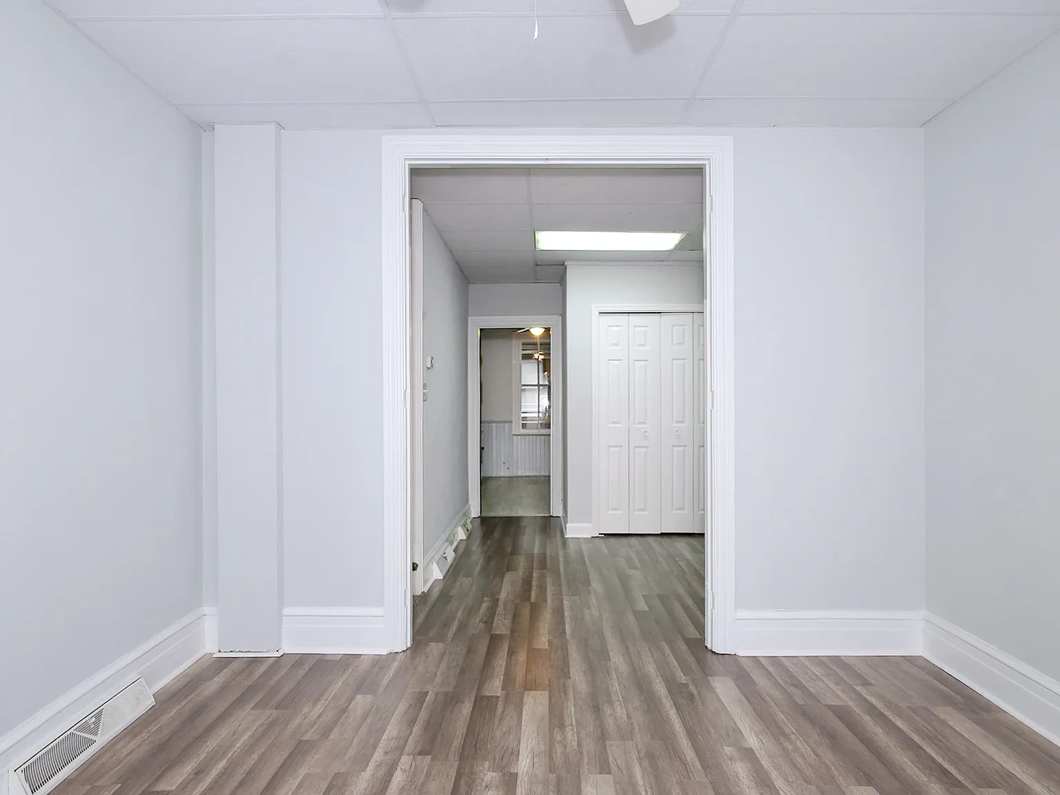 2 bed, 988 sqft, $1,250 — Photo 4