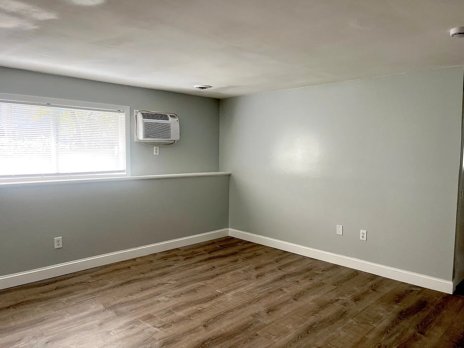 2 bed, 750 sqft, $1,600 — Photo 4