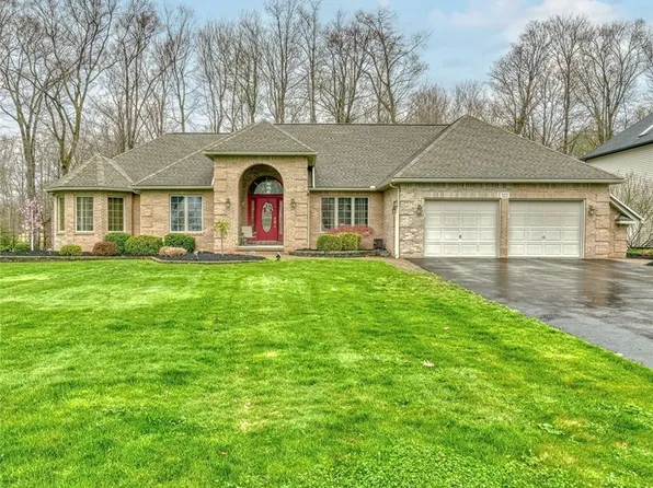 322 Cherry Creek Ln, Rochester, NY 14626