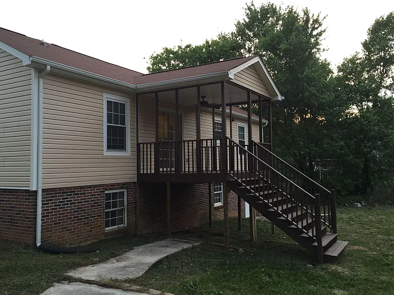 602 Blackburn Dr — Photo 12