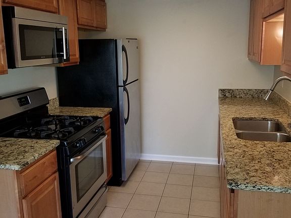 2nd image of 1352 N Whispering Springs Cir