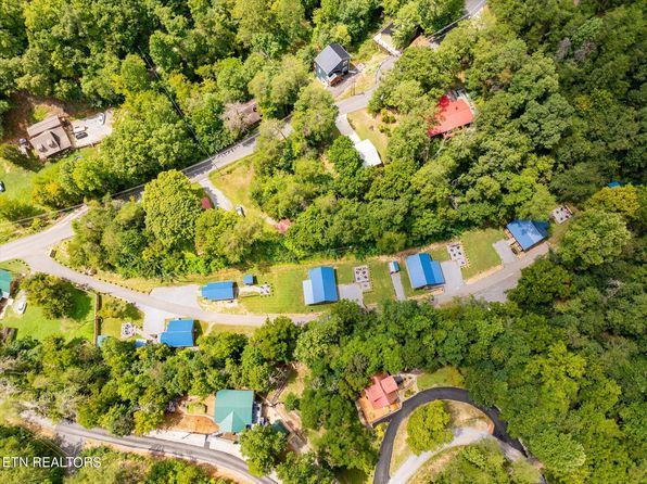 1705 Red Bone Way, Sevierville, TN 37876