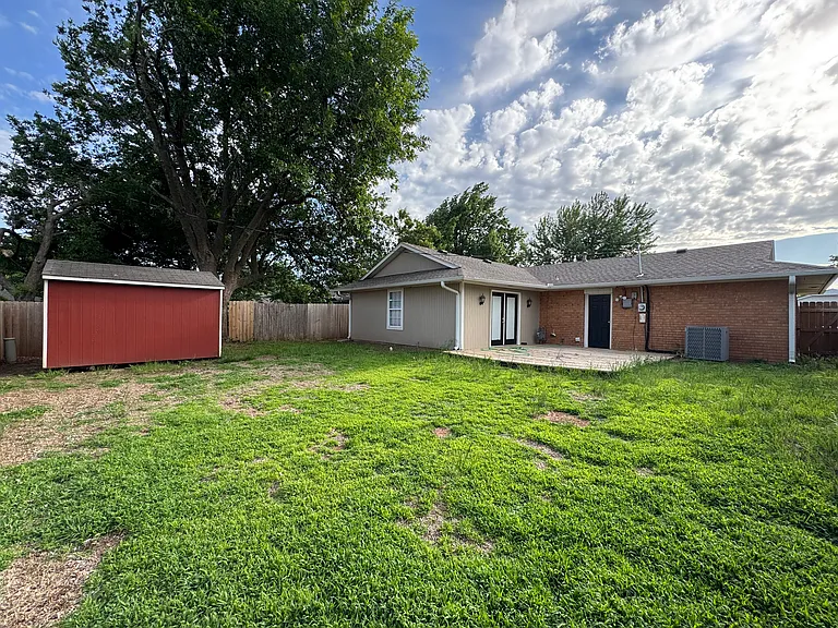 4765 Spiva Dr — Photo 16