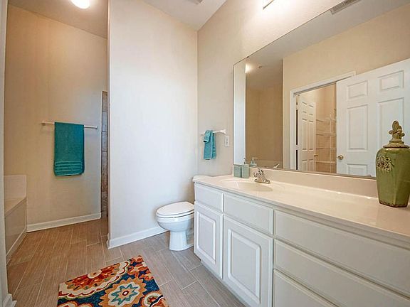 3rd image of 1483 Cambridge Lakes Dr #1483