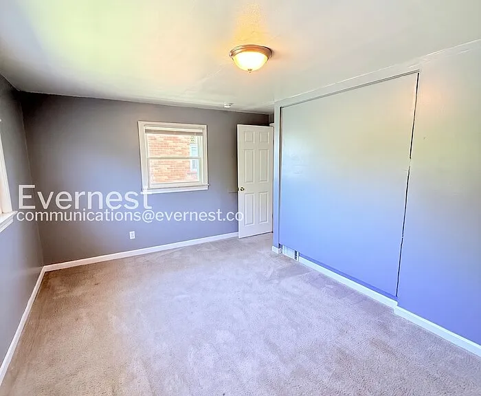 15380 Meyers Rd — Photo 11