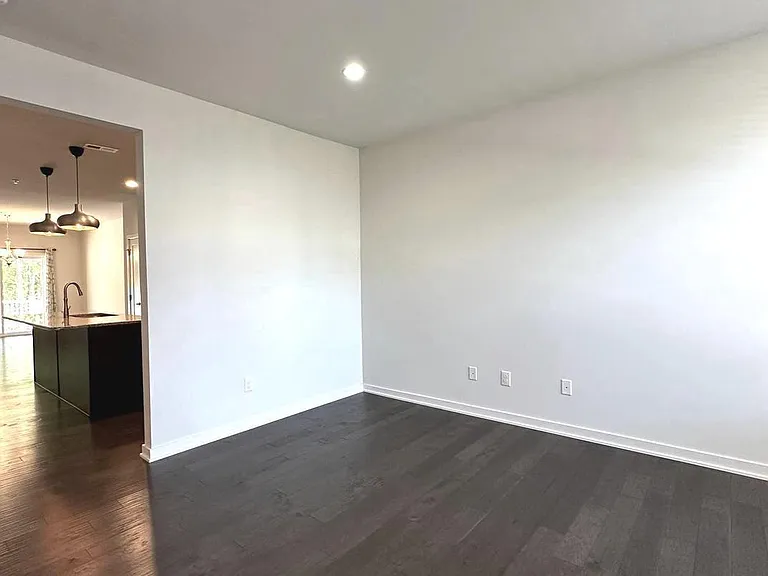229 Wynstone Ct — Photo 5