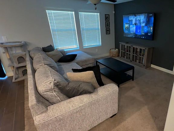 Photo Furnished to show size reference