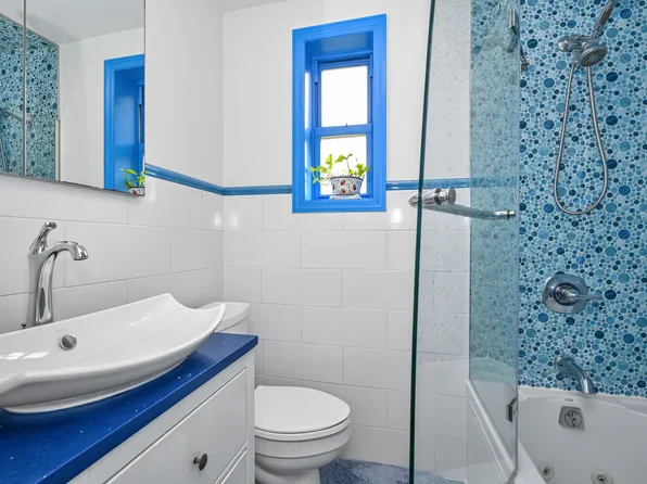 189-23 39th Avenue image 5 of 6