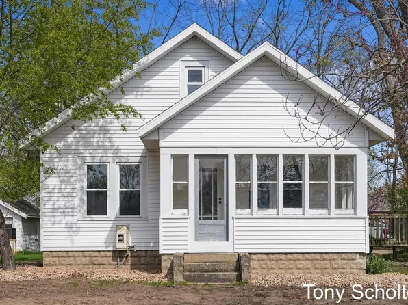 11228 56th Ave, Allendale, MI 49401