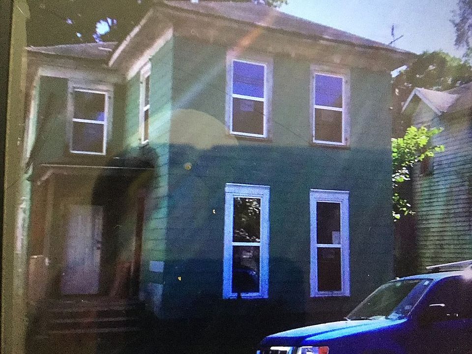2nd image of 424 Loder St