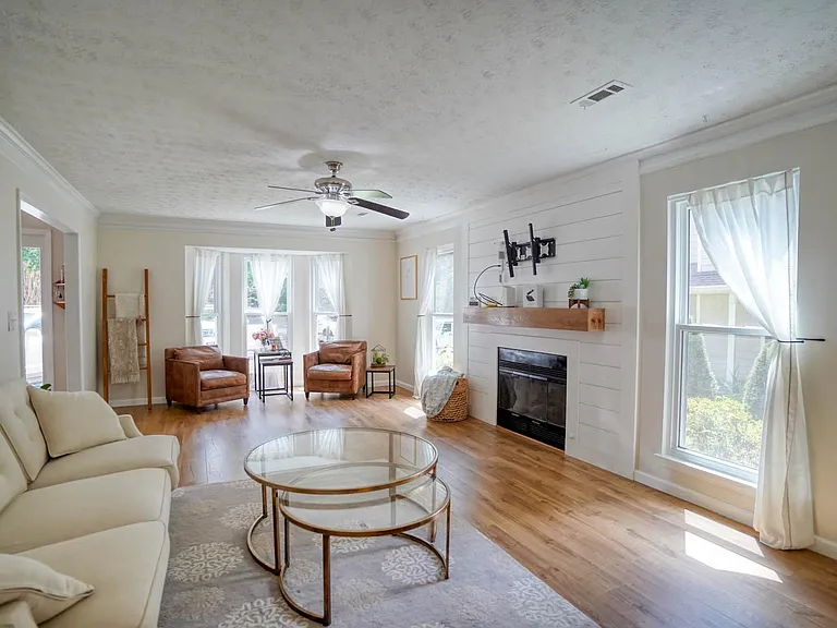 108 Braelinn Ct — Photo 16