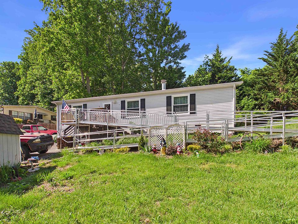 1st image of 5420 Forest Cir