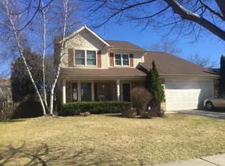 424 Farmhill Cir, Wauconda, IL 60084