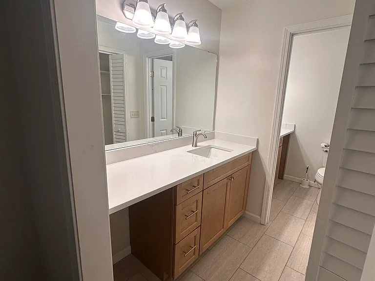 810 Wilson Cir SW #810 — Photo 17