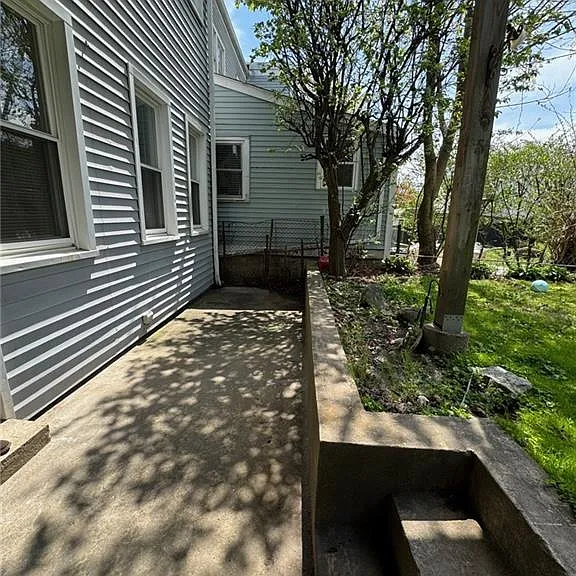 26 Parsons St #1 — Photo 7