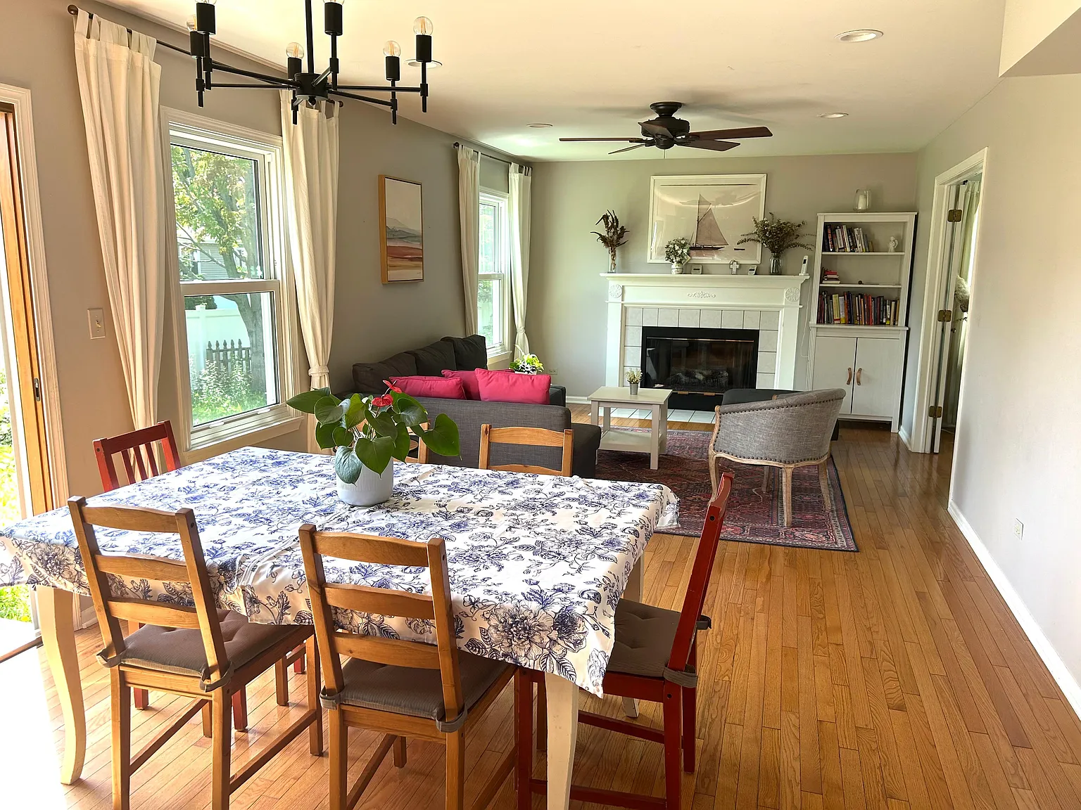 1147 Lakewood Cir — Photo 3