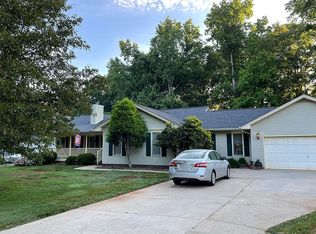 204 Princeton Dr, Easley, SC 29640