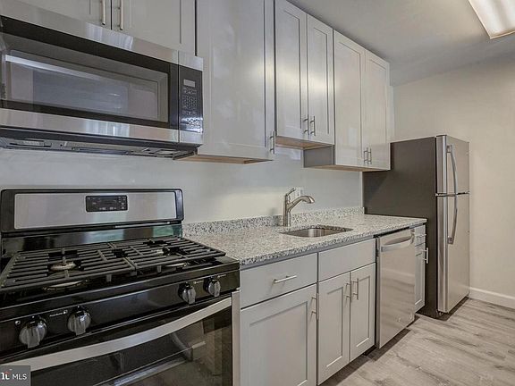 5th image of 12303 Braxfield Ct APT 13