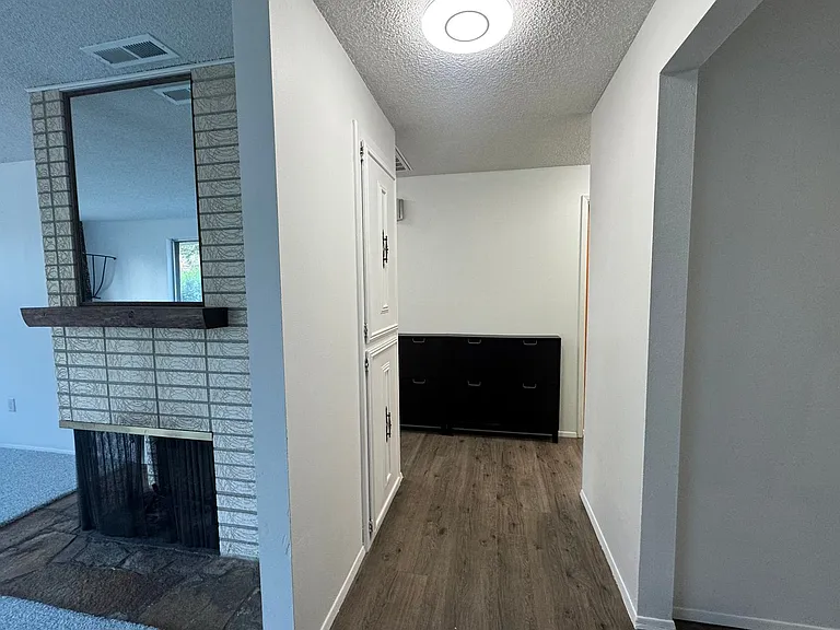9901 Farwest Dr SW — Photo 3