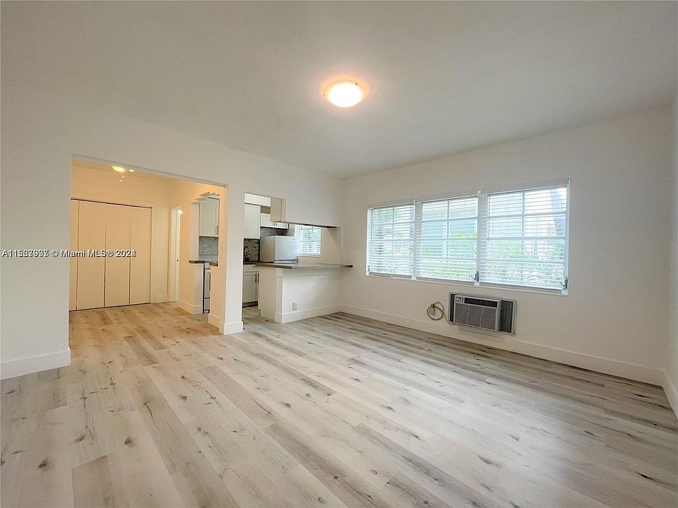 1st image of 1021 Euclid Ave APT 9