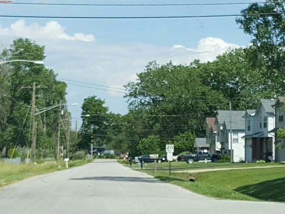 4th image of 15507 Clifton Park Ave