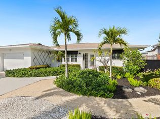 2737 Shoreview Dr, Naples, FL 34112