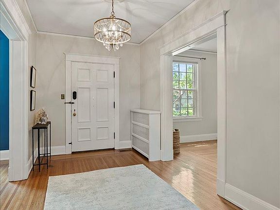 5th image of 3940 Red Bud Ave