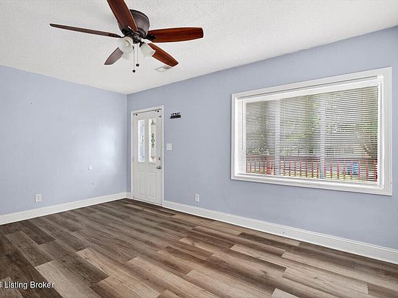 4th image of 2605 Franklin Ave