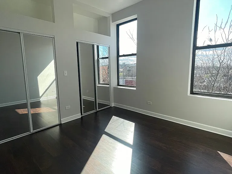 1141 S Western Ave #3F — Photo 1