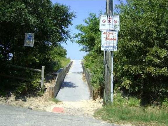 2nd image of 2568 Shore Dr