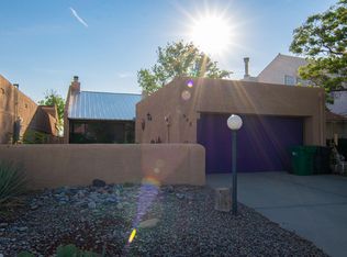 648 Lakeview Cir SE, Rio Rancho, NM 87124